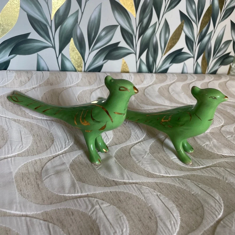 Mid century Green and Gold Ceramic Bird Salt and Pepper Shakers Set Souvenir